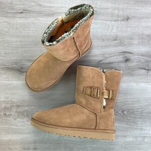 🍁 UGG 🍁 BAILEY BUCKLE CALI COLLAGE BOOT